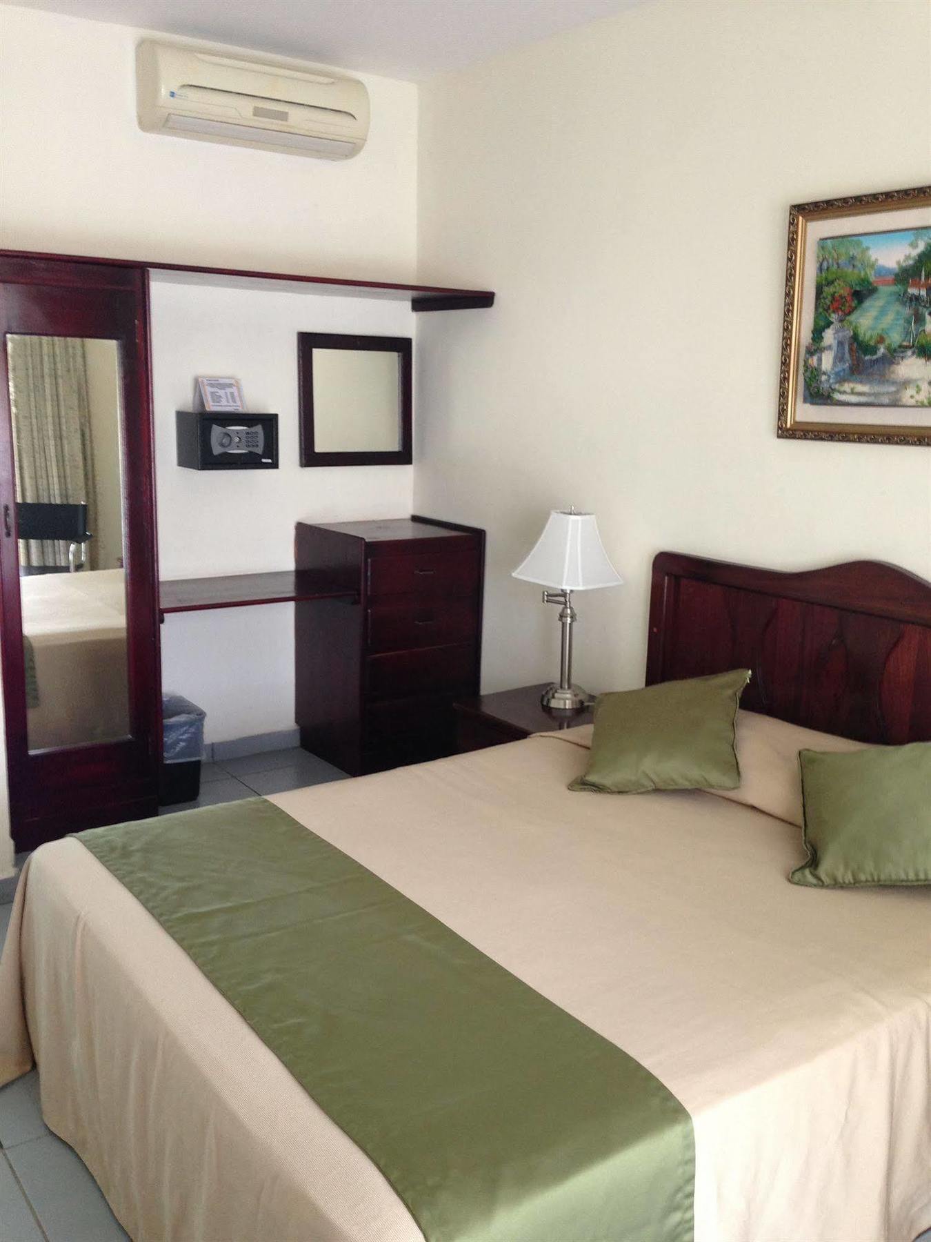 Hotel Costa Azul County Beach Puerto Cortes Buitenkant foto